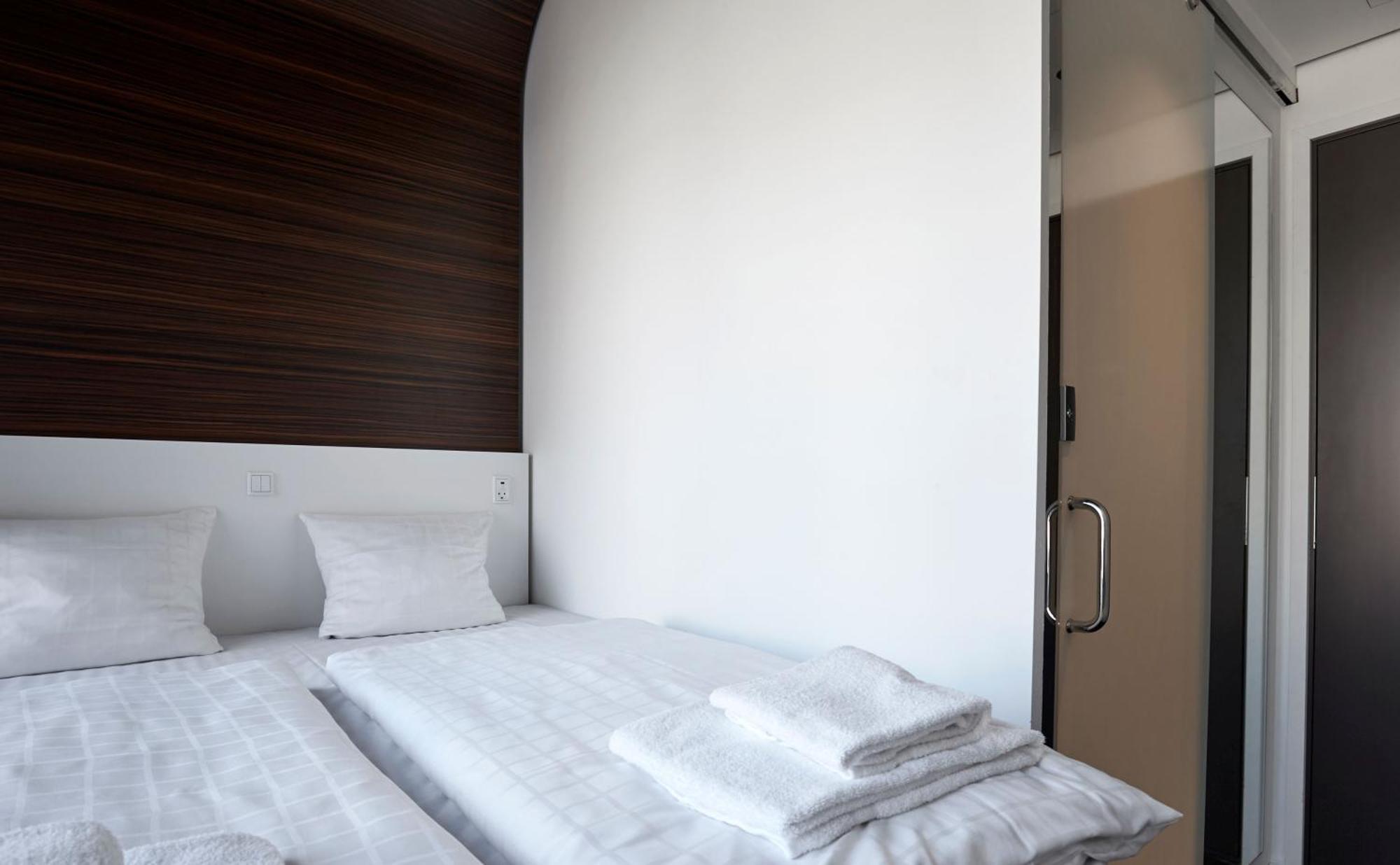 Quarto Duplo com Casa de Banho Privativa